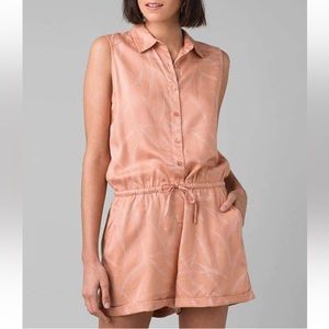 Prana romper - peach floral